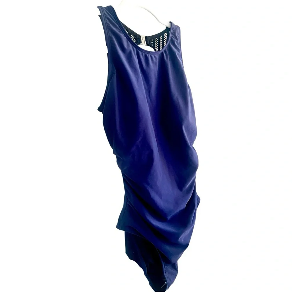 Navy Blue Women's Tummy Control Swimsuit
NWT
Cupshe
Women’s Small - Picture 12 of 14
